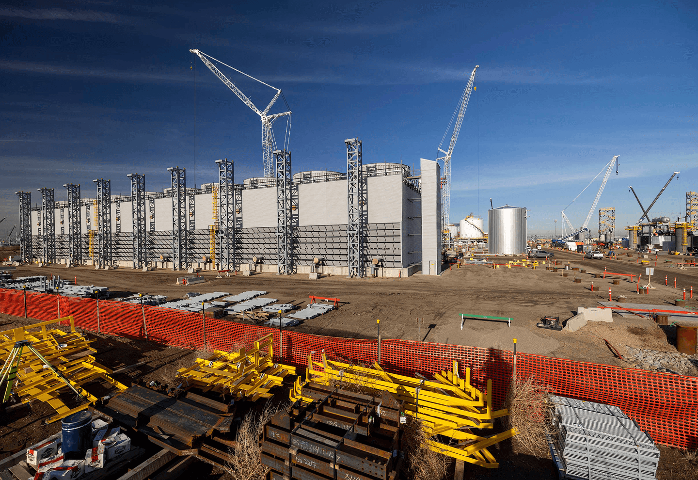 Construction underway at Air Products' net-zero hydrogen energy complex in Edmonton, Alberta