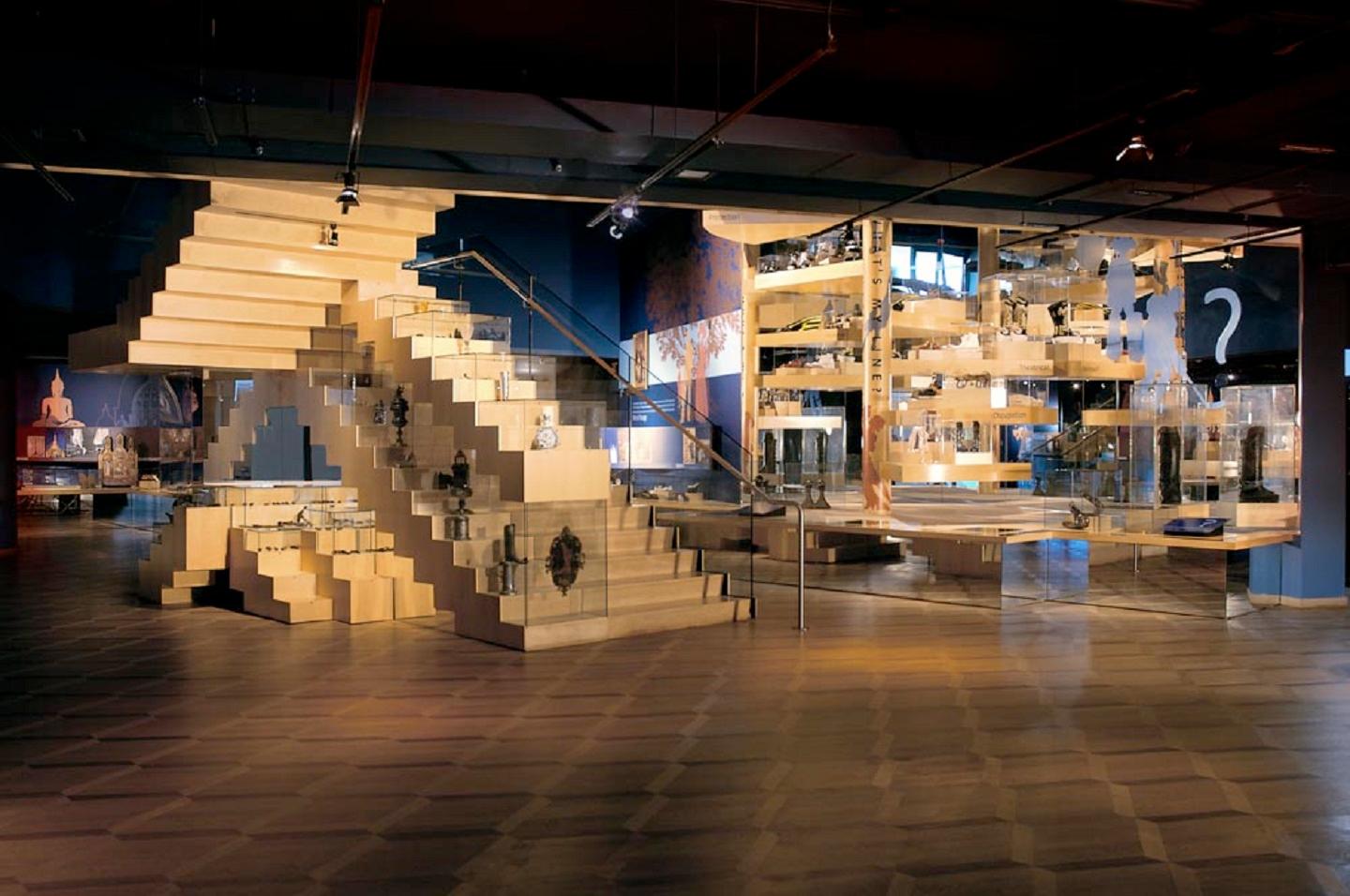 Bata Shoe Museum